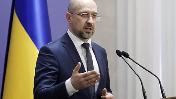 Украинский премьер пожаловался на нежелание цивилизованных стран нападать на Россию